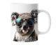Personalisierte Kaffeetasse Cooler lustiger Koala mit Sonnenbrille | Keramik Becher mit Namen – lustige Tiermotiv Tasse, Geschenkidee für Männer, Frauen, Kinder & Kollegen – spülmaschinenfest, 330ml