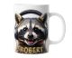 Personalisierte Kaffeetasse Lustiger Waschbär mit Kopfhörern | Keramik Becher mit Namen – lustige Tiermotiv Tasse, Geschenkidee für Männer, Frauen, Kinder & Kollegen – spülmaschinenfest, 330ml